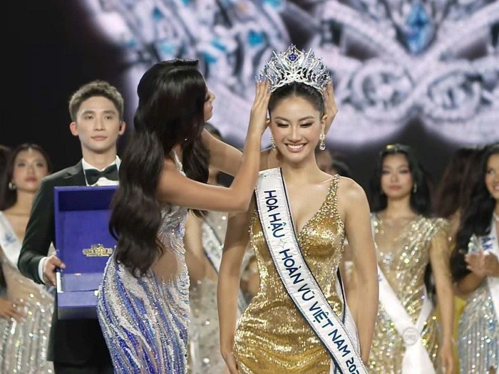 Nguyễn Hoàng Phương Linh đăng quang Hoa hậu Hoàn vũ Việt Nam 2025 ảnh 1 Nguyễn Hoàng Phương Linh đăng quang Hoa hậu Hoàn vũ Việt Nam 2025 ảnh 1