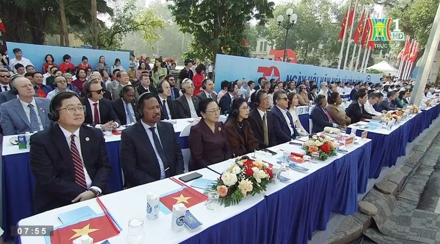 Đại biểu nước ngoài tham dự sự kiện.