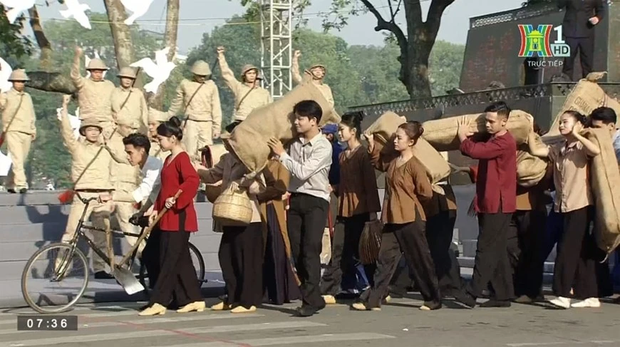 Hùng tráng “Ngày hội Văn hóa vì hòa bình” chào mừng kỷ niệm 70 năm Ngày Giải phóng Thủ đô ảnh 8