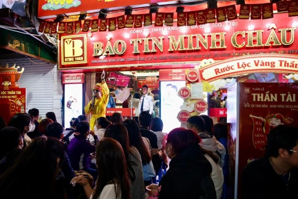 Ngân hàng Nhà nước đã chuyển thông tin sai phạm của Công ty Bảo Tín Minh Châu sang cơ quan Công an.