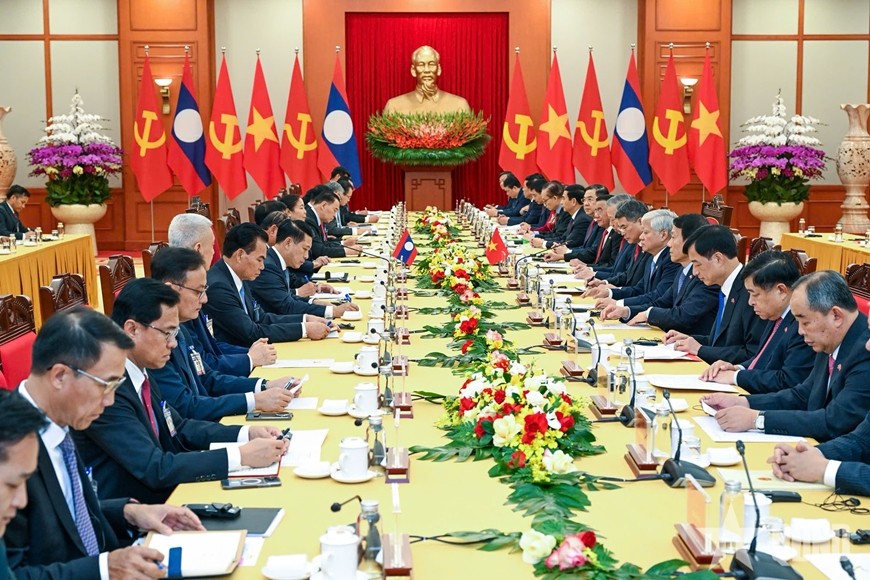 Quang cảnh hội đàm.