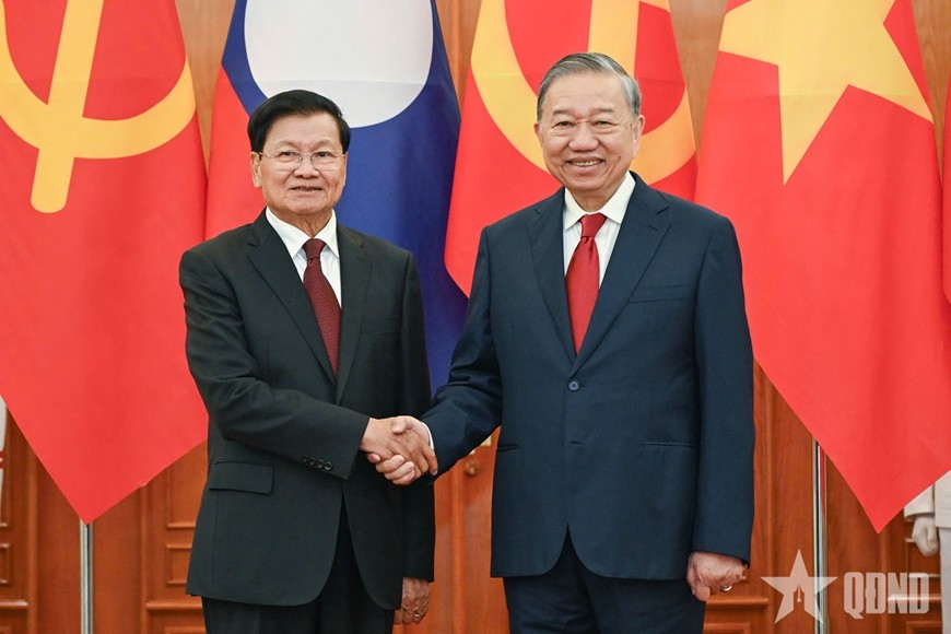 Tổng Bí thư Tô Lâm với Tổng Bí thư, Chủ tịch nước Lào Thongloun Sisoulith.