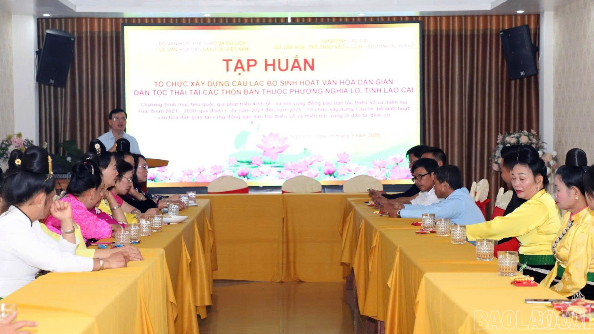 Quang cảnh hội nghị tập huấn. baolaocai-br-258-nghia-lo-1.jpg