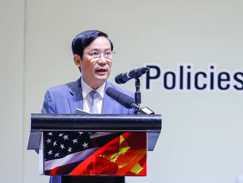 Chủ tịch VCCI Phạm Tấn Công chia sẻ, Hội nghị Thượng đỉnh Kinh doanh Việt Nam – Hoa Kỳ không chỉ là cơ hội để kết nối các doanh nghiệp hai nước, mà còn là diễn đàn để chúng ta cùng tìm ra những hướng đi mới, những cơ hội hợp tác tiềm năng và cách thức vượt qua các thách thức hiện nay.