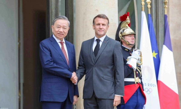Tổng Bí thư, Chủ tịch nước Tô Lâm và Tổng thống Pháp Emmanuel Macron. Tổng Bí thư, Chủ tịch nước Tô Lâm và Tổng thống Pháp Emmanuel Macron.