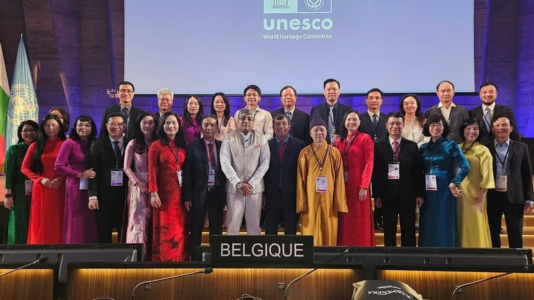 Đoàn Việt Nam tại kỳ họp.