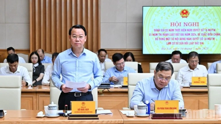 Bộ trưởng Nông nghiệp và Môi trường Đỗ Đức Duy phát biểu tại hội nghị.