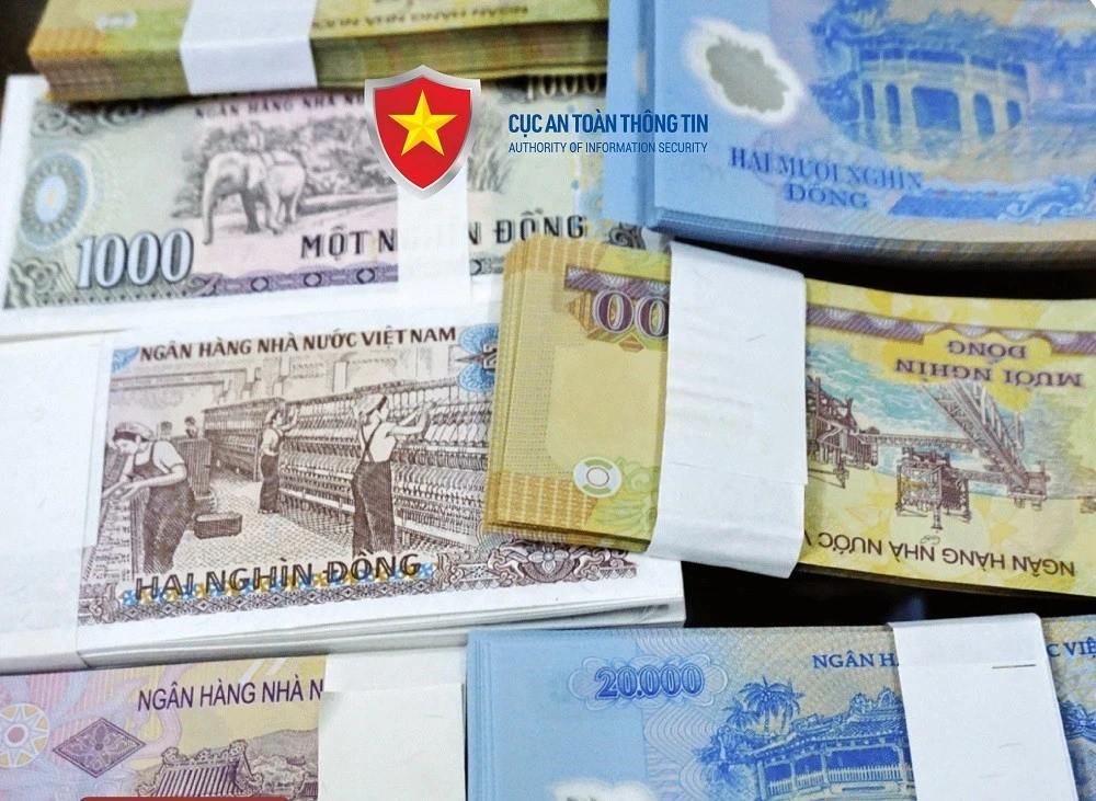 Hiện tượng mua bán tiền giả trên các mạng xã hội như Facebook, TikTok đang ngày càng phổ biến và gây lo ngại.