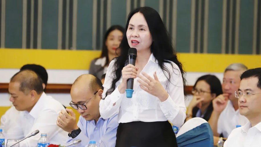 Bà Lê Hoàng Oanh, Cục trưởng Cục Thương mại điện tử và Kinh tế số. 333.jpg