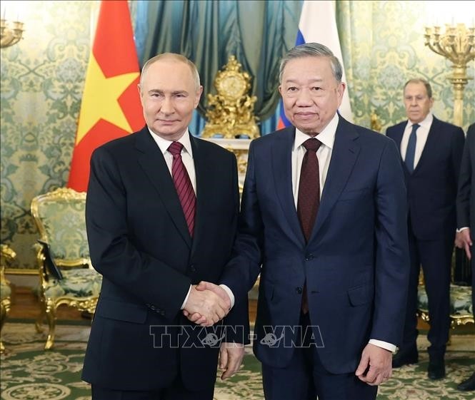 Tổng Bí thư Tô Lâm hội đàm hẹp với Tổng thống Nga Vladimir Putin. Tổng Bí thư Tô Lâm hội đàm hẹp với Tổng thống Nga Vladimir Putin.