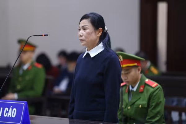 Nhiều bị cáo nguyên là lãnh đạo cấp cao hầu toà trong vụ án Phúc Sơn.