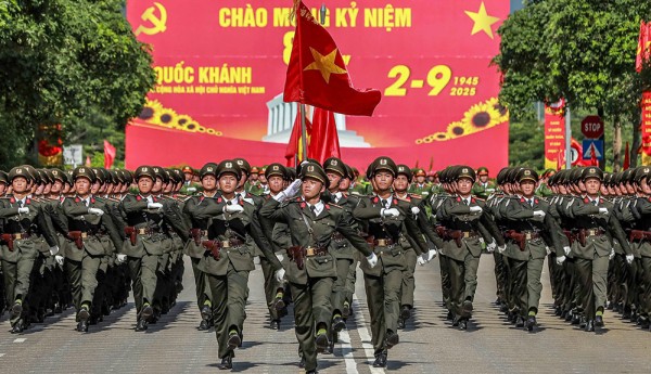 Lực lượng CAND tuyệt đối trung thành với Đảng, Tổ quốc và Nhân dân. Lực lượng CAND tuyệt đối trung thành với Đảng, Tổ quốc và Nhân dân.