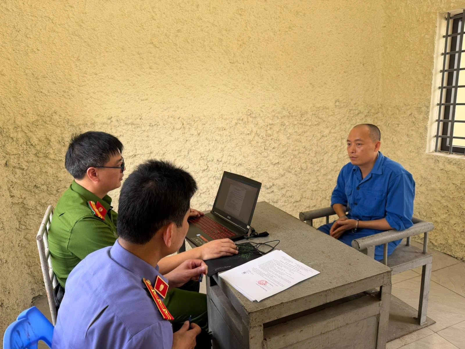 Các đối tượng bị khởi tố.