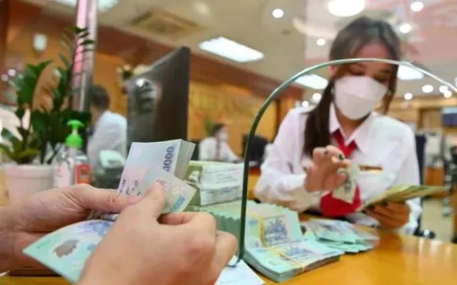 Nhiều ngân hàng dự định sẽ tăng lãi suất huy động để hút tiền gửi, đảm bảo thanh khoản.