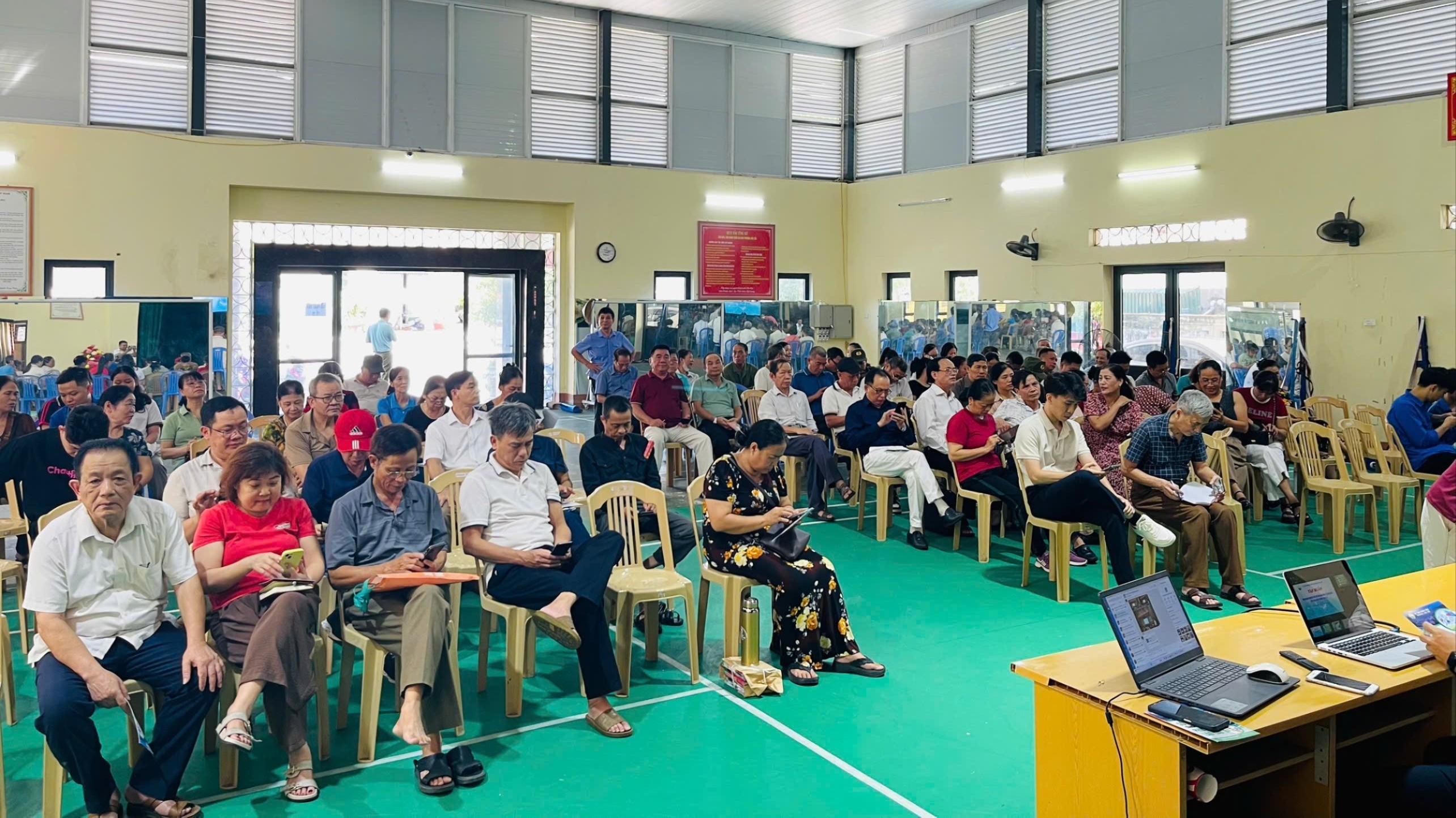 Buổi tập huấn thu hút đông đảo người dân tham gia. c3.jpg