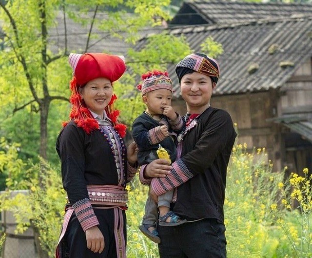 Gói chính sách hỗ trợ phụ nữ dân tộc thiểu số sinh đẻ an toàn và chăm sóc sức khỏe trẻ em đã trang bị thông tin, kiến thức chăm sóc sức khỏe cho bà mẹ trong thời gian thai kỳ cho phụ nữ dân tộc thiểu số. Gói chính sách hỗ trợ phụ nữ dân tộc thiểu số sinh đẻ an toàn và chăm sóc sức khỏe trẻ em đã trang bị thông tin, kiến thức chăm sóc sức khỏe cho bà mẹ trong thời gian thai kỳ cho phụ nữ dân tộc thiểu số.