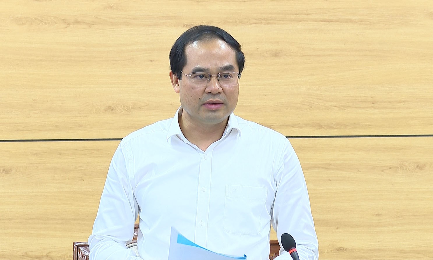 Đồng chí Trịnh Xuân Trường, Bí thư Tỉnh ủy, Chủ tịch HĐND tỉnh phát biểu kết luận cuộc họp. untitled-1.jpg