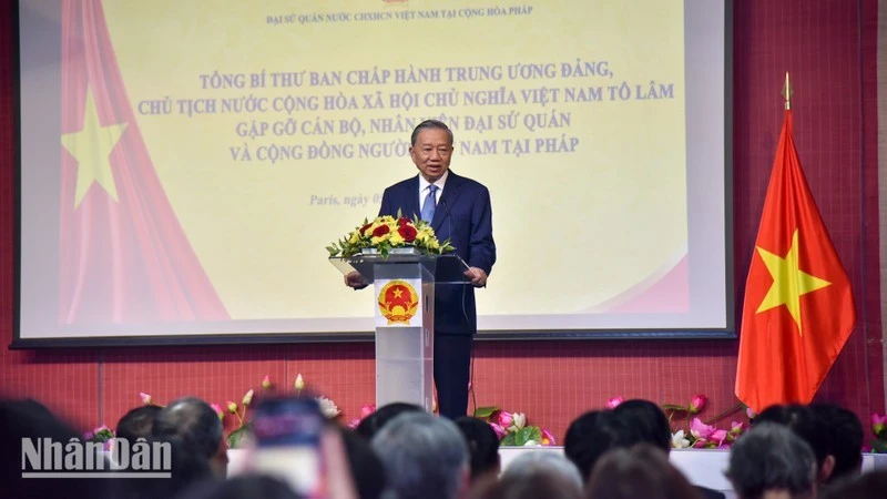 Tổng Bí thư, Chủ tịch nước Tô Lâm khẳng định Đảng và Nhà nước luôn ghi nhận, đánh giá cao những đóng góp của các thế hệ kiều bào tại Pháp, của Hội người Việt Nam tại Pháp cho đất nước trong cuộc đấu tranh giành độc lập dân tộc và trong sự nghiệp phát triển đất nước và bảo vệ Tổ quốc.