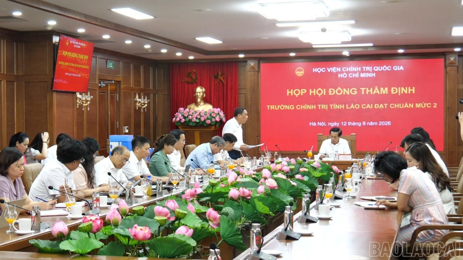 baolaocai-br-tham-dinh-chuan-200-27-01-43still004-3694.jpg