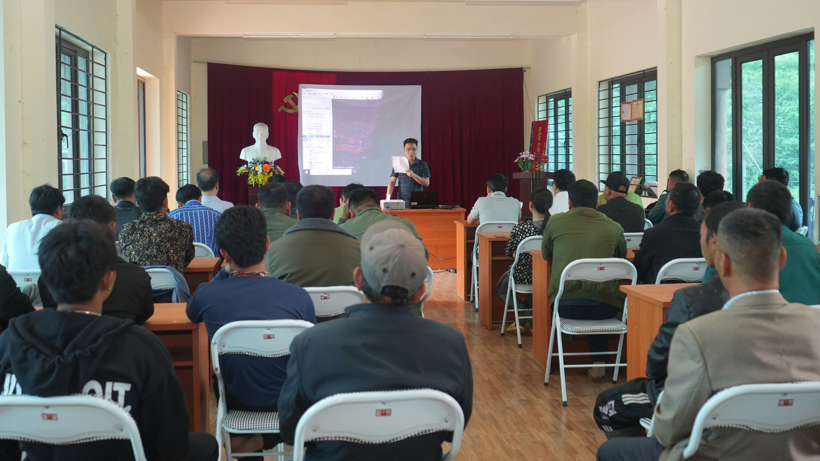 Quang cảnh buổi công bố. quang-canh.jpg