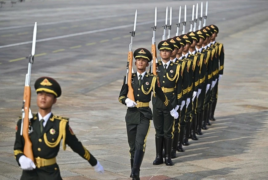 Chủ tịch nước Lương Cường dự Lễ duyệt binh kỷ niệm 80 năm Chiến thắng phát xít của nhân dân thế giới ảnh 6