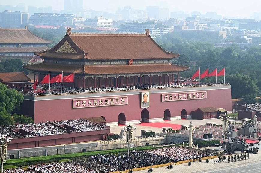 Chủ tịch nước Lương Cường dự Lễ duyệt binh kỷ niệm 80 năm Chiến thắng phát xít của nhân dân thế giới ảnh 7