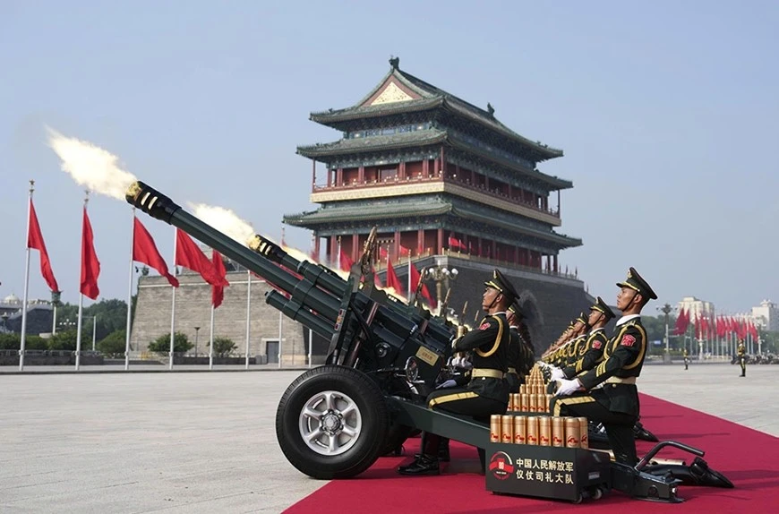 Chủ tịch nước Lương Cường dự Lễ duyệt binh kỷ niệm 80 năm Chiến thắng phát xít của nhân dân thế giới ảnh 5