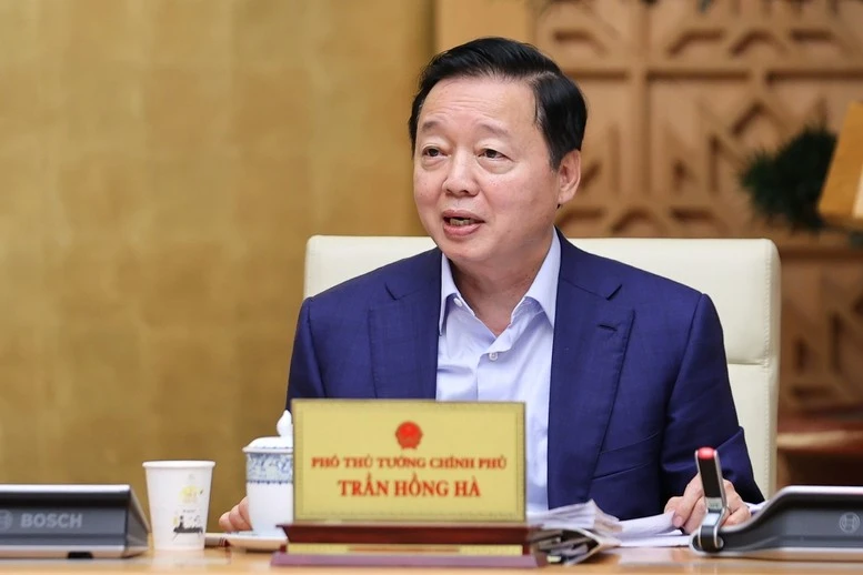 Phó Thủ tướng Trần Hồng Hà phát biểu.