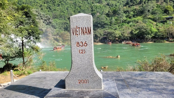 Cột mốc 836 phân định biên giới hai nước Việt Nam - Trung Quốc