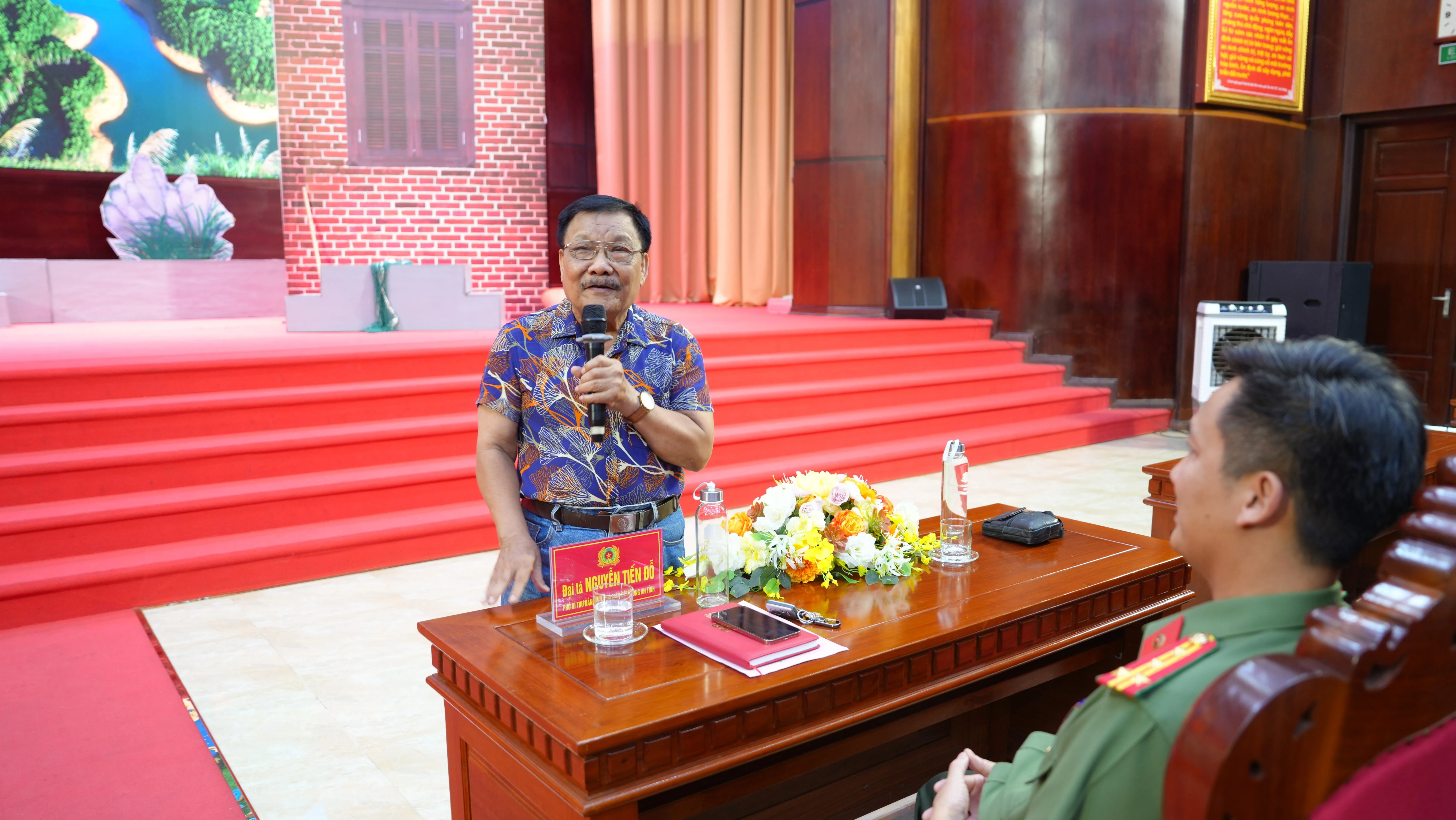 anh8-221.jpg