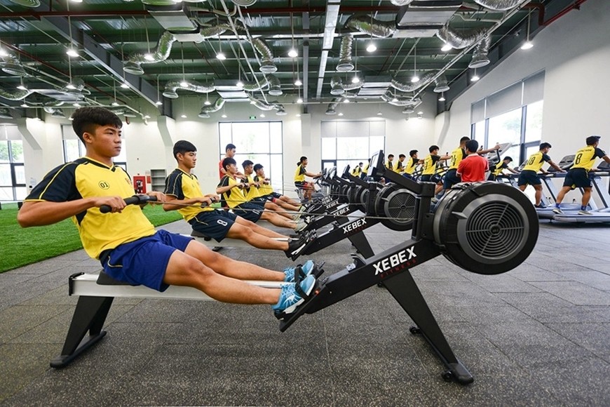 Các tài năng tập luyện tại Trung tâm đào tạo bóng đá trẻ PVF. Các tài năng tập luyện tại Trung tâm đào tạo bóng đá trẻ PVF.