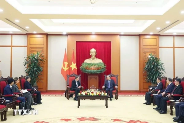 Tổng Bí thư Tô Lâm tiếp Đại tướng David Petraeus, đồng sở hữu Quỹ kiêm Chủ tịch Viện Toàn cầu Quỹ đầu tư Kohlberg Kravis Roberts (KKR) của Hoa Kỳ.