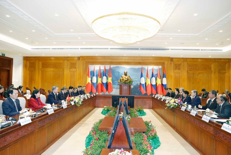 Tổng Bí thư Tô Lâm hội kiến Chủ tịch Quốc hội Lào Saysomphone Phomvihane.