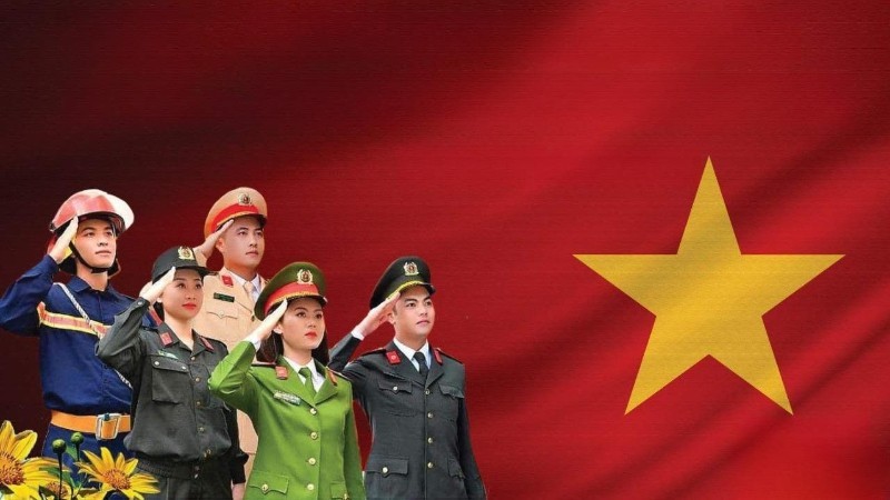Lực lượng Công an nhân dân Việt Nam không ngừng phát triển, trưởng thành, là “lá chắn”, “thanh bảo kiếm” bảo vệ, vững bước theo Đảng, đồng hành cùng đất nước, phục vụ nhân dân, góp phần làm nên những thắng lợi vẻ vang của dân tộc. Lực lượng Công an nhân dân Việt Nam không ngừng phát triển, trưởng thành, là “lá chắn”, “thanh bảo kiếm” bảo vệ, vững bước theo Đảng, đồng hành cùng đất nước, phục vụ nhân dân, góp phần làm nên những thắng lợi vẻ vang của dân tộc.