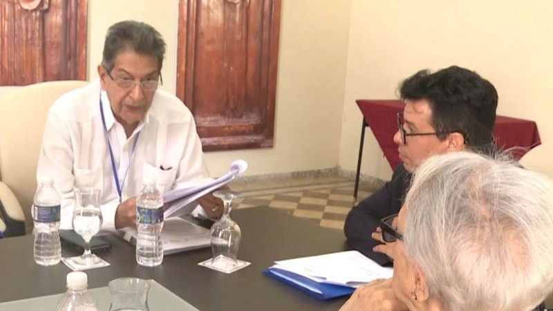 Ông Fredesman Turro Gonzalez phát biểu tại một hội thảo về quan hệ Cuba - Việt Nam.