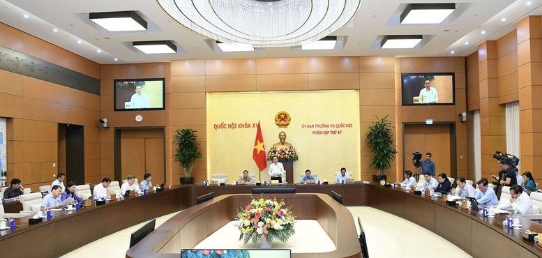 Phiên họp thứ 47 của Ủy ban Thường vụ Quốc hội khai mạc sáng 10/7 tại Nhà Quốc hội. Phiên họp thứ 47 của Ủy ban Thường vụ Quốc hội khai mạc sáng 10/7 tại Nhà Quốc hội.