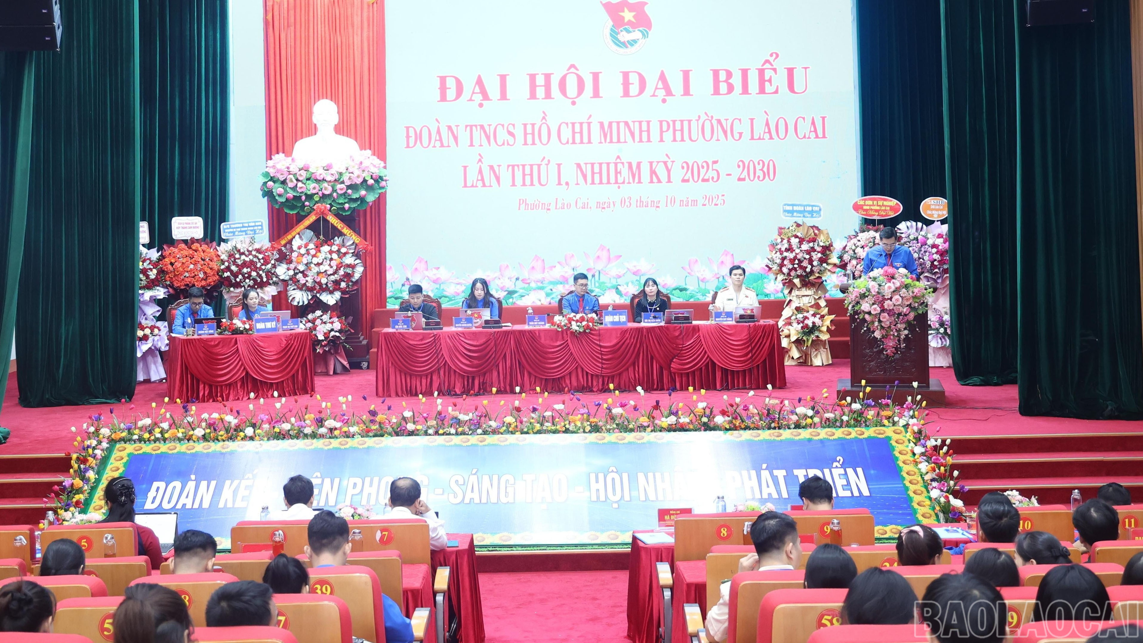 Quang cảnh Đại hội. baolaocai-br_image.jpg