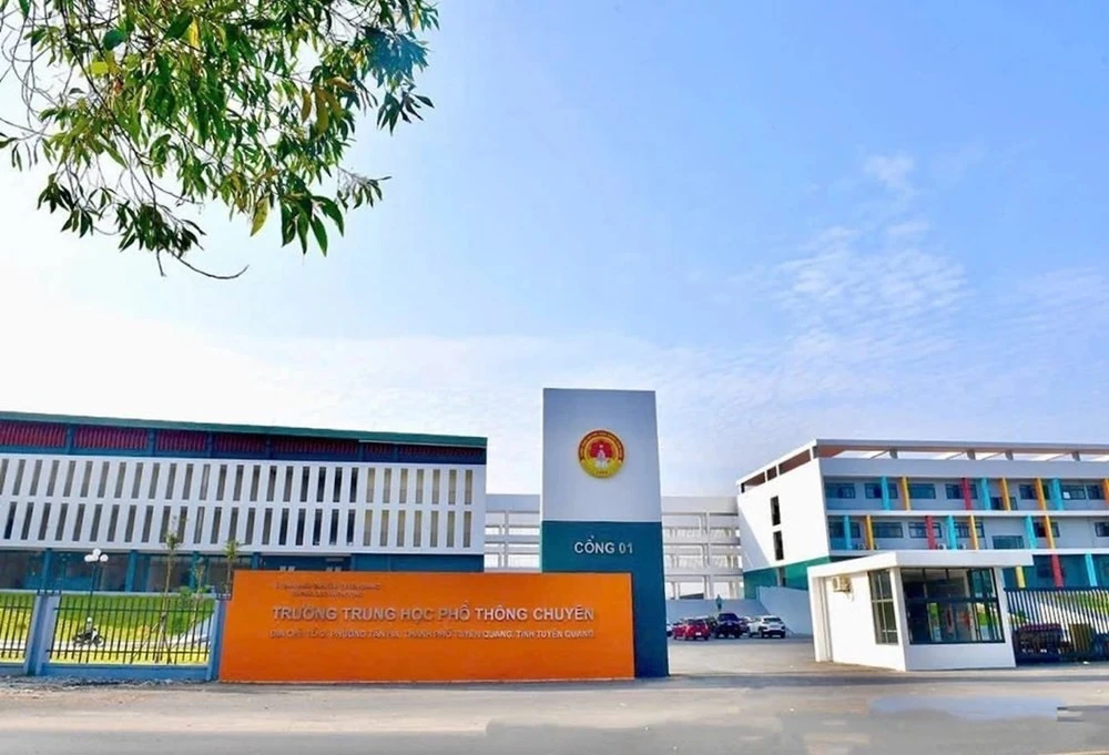 Học sinh tại Điểm thi Trường THPT chuyên Tuyên Quang sẽ thi lại tốt nghiệp THPT vào ngày 14 và 15/8.