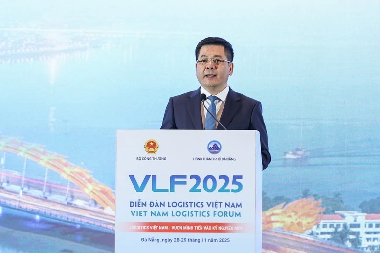 Bộ trưởng Bộ Công Thương Nguyễn Hồng Diên phát biểu tại Diễn đàn.