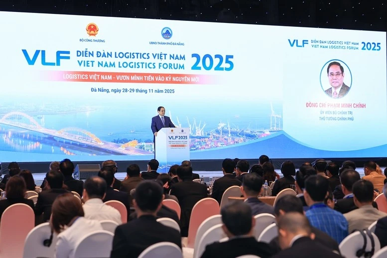 Theo Thủ tướng, những kết quả đạt được là chưa xứng tầm với ưu thế về vị trí địa - chính trị, địa - kinh tế, ngành logistics Việt Nam vẫn còn nhiều dư địa phát triển.