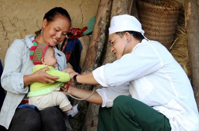 Điểm đáng chú ý, nhóm học sinh nữ DTTS vị thành niên được xác định là đối tượng trọng tâm, do rào cản về địa lý, văn hóa và thông tin khiến các em ít có cơ hội tiếp cận dịch vụ y tế và thông tin chính thống. Điểm đáng chú ý, nhóm học sinh nữ DTTS vị thành niên được xác định là đối tượng trọng tâm, do rào cản về địa lý, văn hóa và thông tin khiến các em ít có cơ hội tiếp cận dịch vụ y tế và thông tin chính thống.