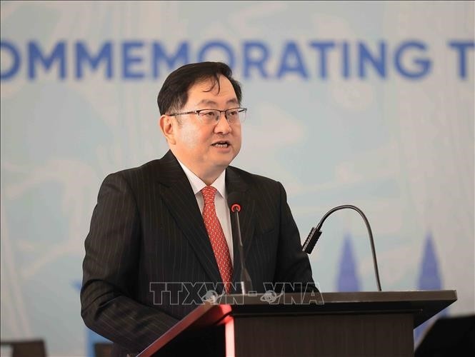 Đại sứ Malaysia tại Việt Nam Dato' Tan Yang Thai phát biểu. Đại sứ Malaysia tại Việt Nam Dato' Tan Yang Thai phát biểu.