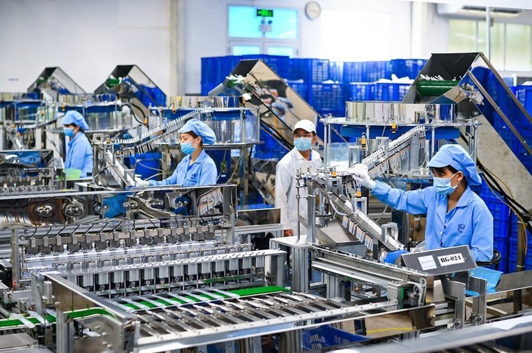 Sửa đổi các quy định nhằm hỗ trợ doanh nghiệp tiếp cận đất đai, lãi suất vay... Sửa đổi các quy định nhằm hỗ trợ doanh nghiệp tiếp cận đất đai, lãi suất vay...