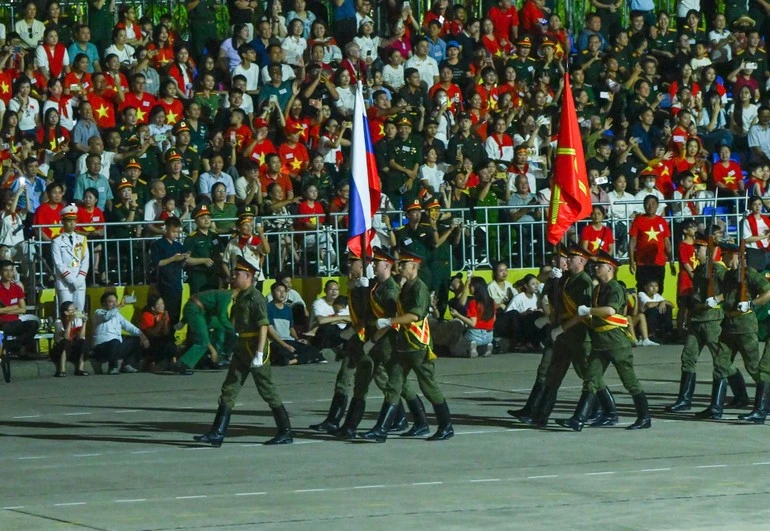 Các lực lượng vũ trang Liên bang Nga tham gia Tổng hợp luyện lần thứ 2 tại Quảng trường Ba Đình.