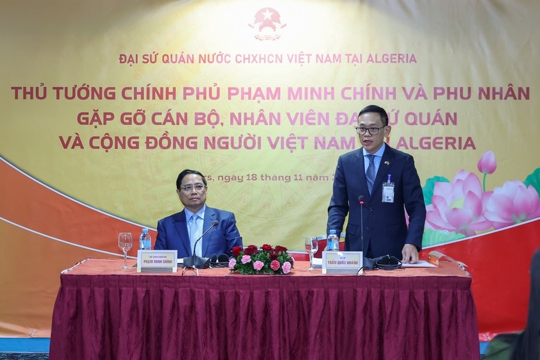 Đại sứ Việt Nam tại Algeria Trần Quốc Khánh báo cáo.
