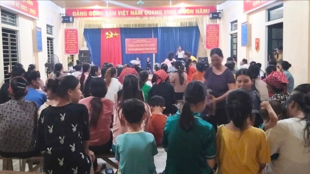 Các buổi truyền thông thuộc Dự án 8 thu hút đông đảo người dân tham gia. img-5509.jpg
