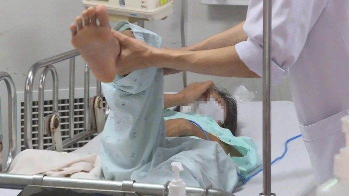 Bệnh nhân điều trị bệnh viêm não mô cầu tại Bệnh viện Bệnh nhiệt đới TP HCM.