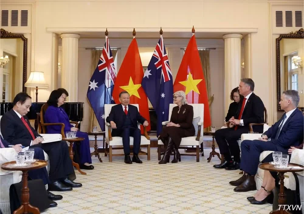 Tổng Bí thư, Chủ tịch nước Tô Lâm hội kiến Toàn quyền Australia Sam Mostyn tại Lễ đón. ̣