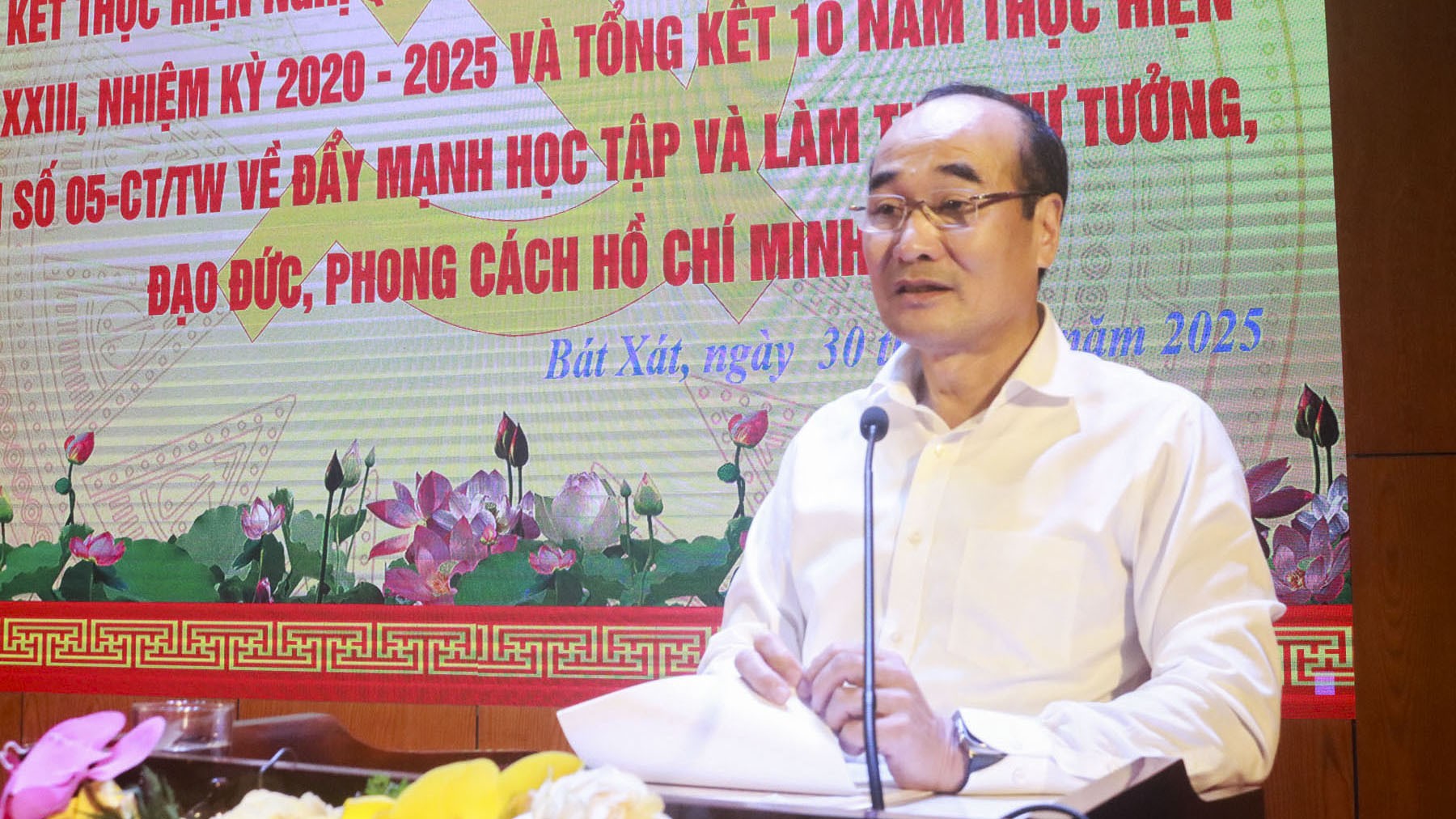 Đồng chí Vũ Xuân Cường, Phó Bí thư Thường trực Tỉnh ủy phát biểu chỉ đạo tại hội nghị. pho-bi-thu-thuong-truc-tinh-uy-chu-tich-hdnd-tinh-vu-xuan-cuong-phat-bieu-chi-dao-hoi-nghi.jpg