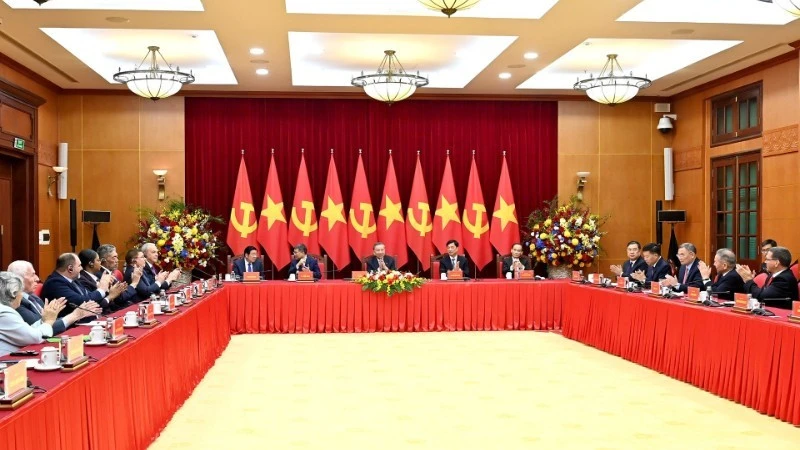 Quang cảnh cuộc tiếp tại Trụ sở Trung ương Đảng.